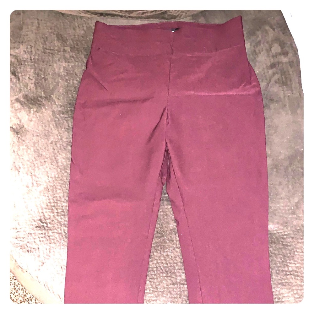 Women’s NY&co 7th Avenue plum stretch pants size M